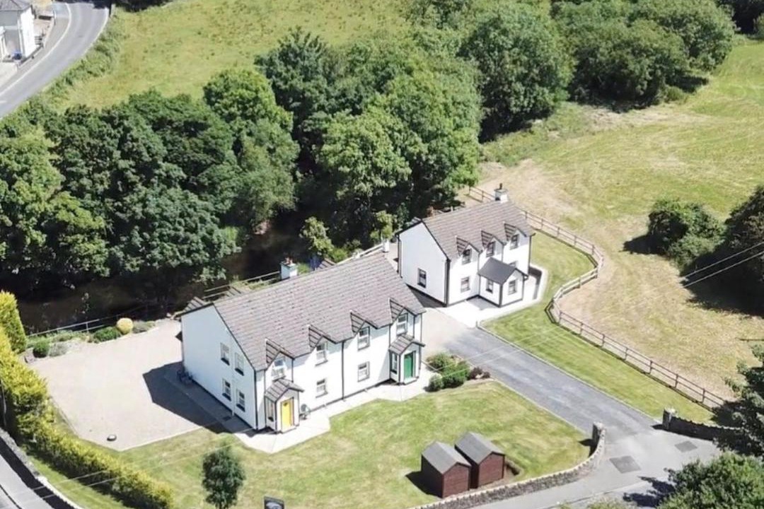 Photo of Others in Scarriff