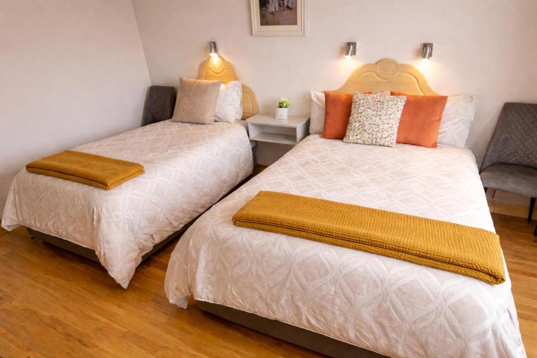 Photo of Bedroom in Knock