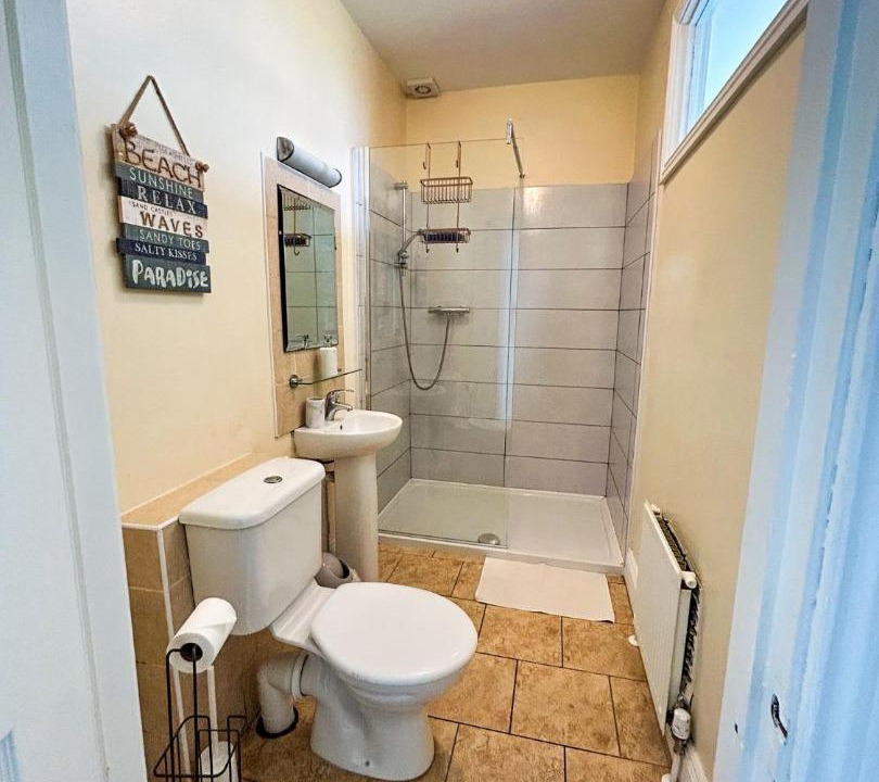 Photo of Bathroom in Lahinch
