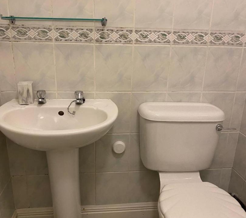 Photo of Bathroom in Enniscrone