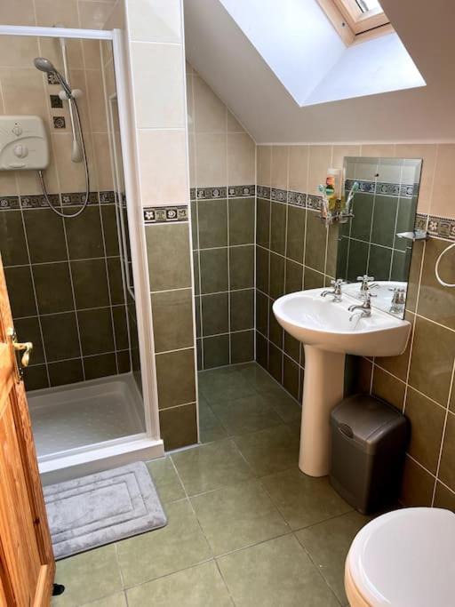 Photo of Bathroom in Keshcarrigan
