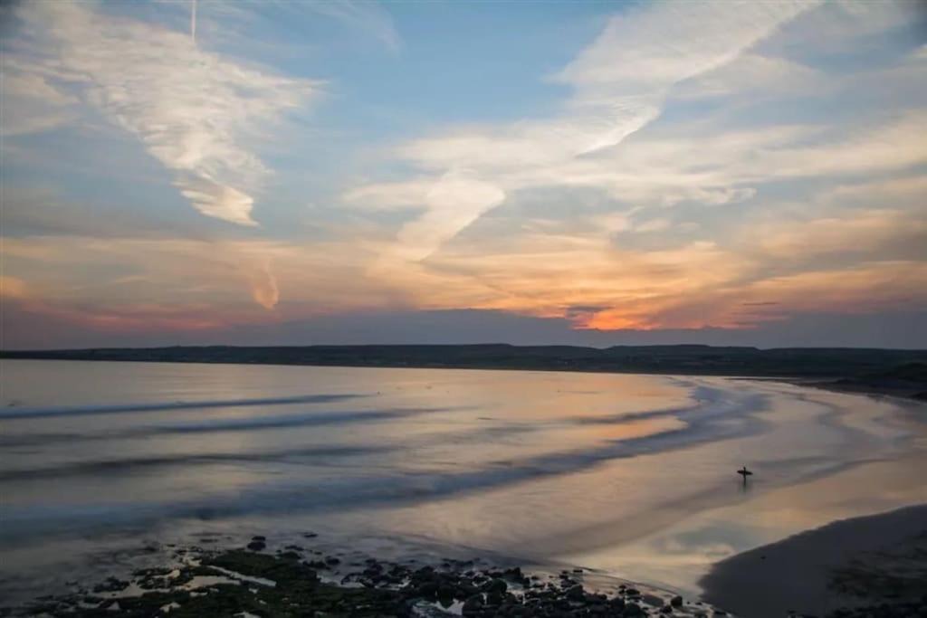 Photo of Human In Picture in Lahinch