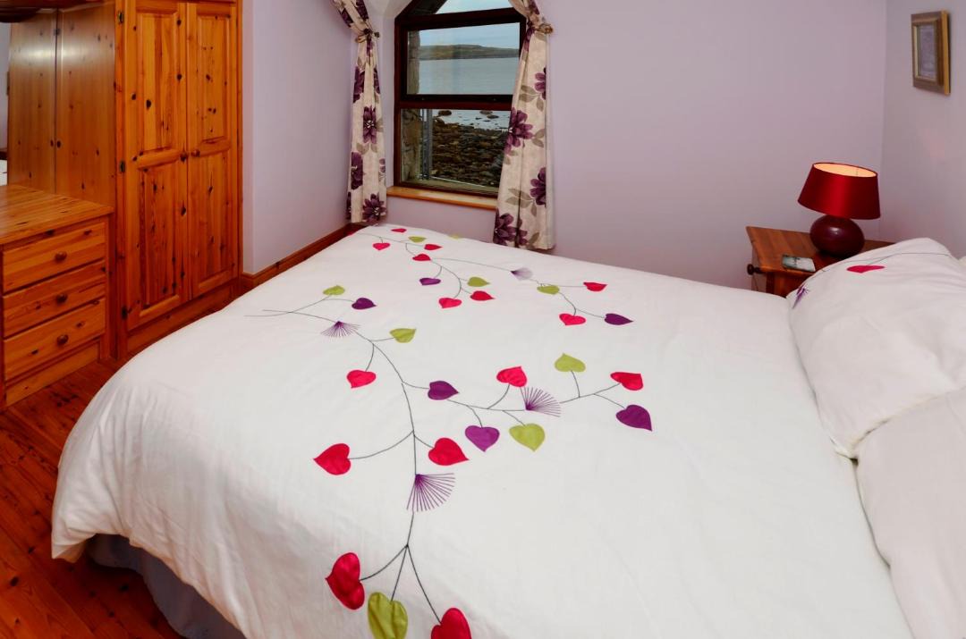 Photo of Bedroom in Cleggan