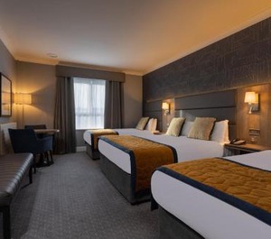 Clybaun Hotel 