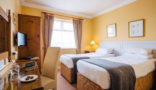 Classic Twin Room (Breakfast included)