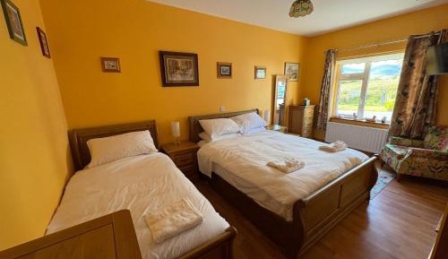 Deluxe Double Room with Extra Bed