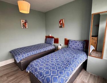 Twin Room with Shared Bathroom