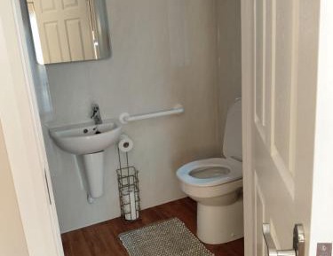 Deluxe Double Room with Shower