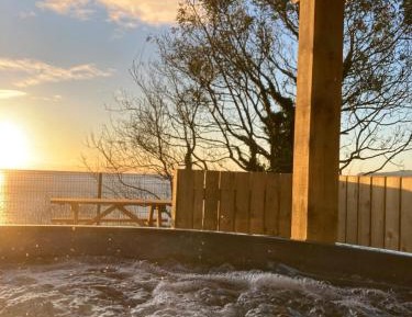 Luxury Chalet – Sleeps 5