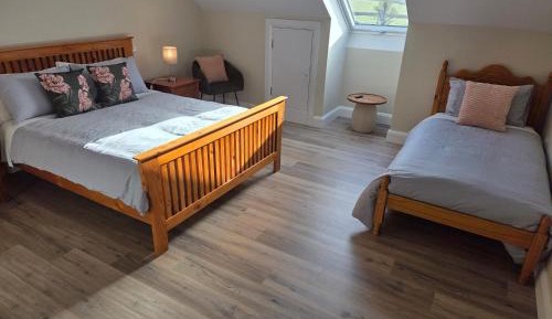Deluxe Family Suite