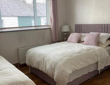 Triple Room with Private Bathroom