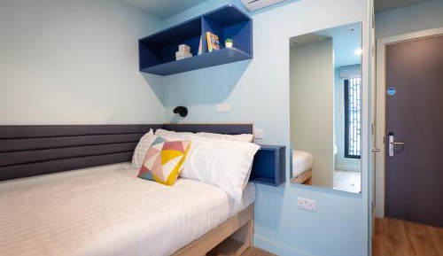 Twin Room with Private Bathroom
