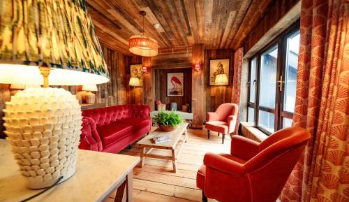 The Lakeview Suite
