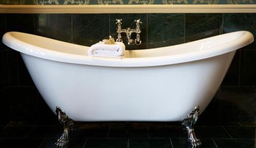 Luxury King Room