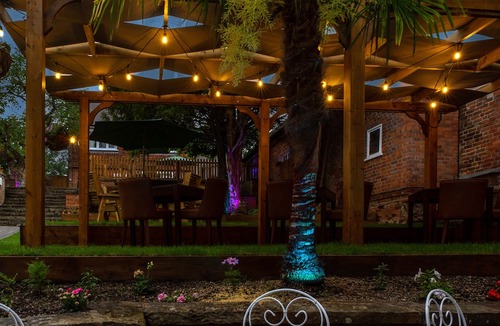 Newbury Hotel | The Chequers Hotel