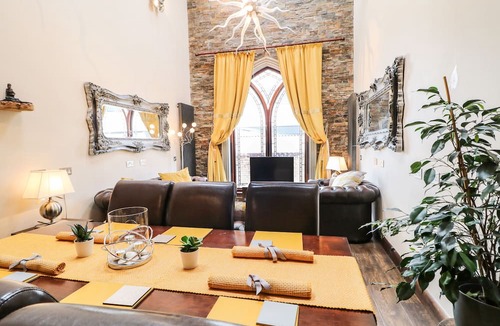 Lisnagunogue Cottage | The Upper Room
