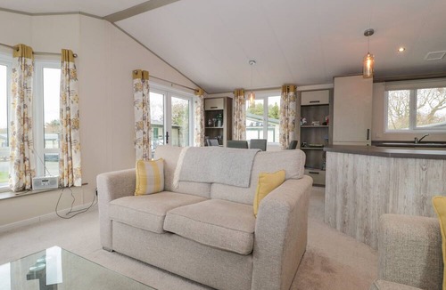 Milford on Sea Cottage | Gwydn Lodge