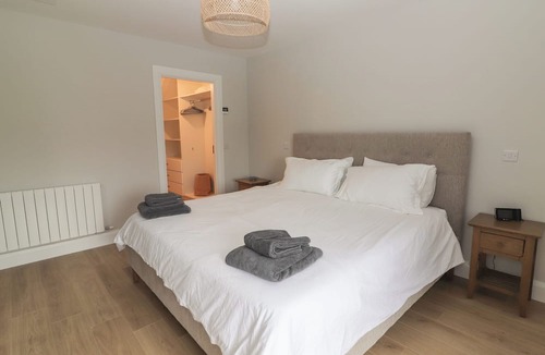 Fenit Cottage | 19A Lighthouse Village