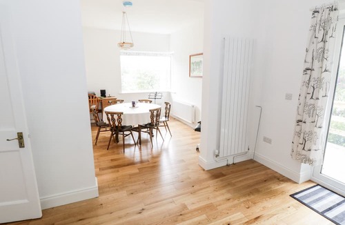 Clifden Cottage | Rainbows End