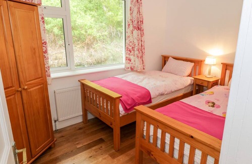 Clifden Cottage | Rainbows End