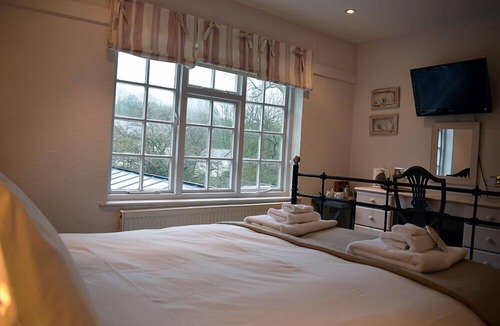 Llancarfan Hotel | Fox & Hounds