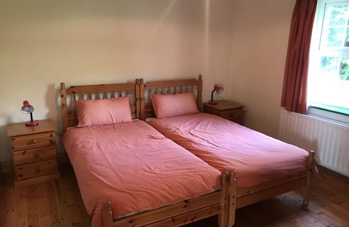 Tourmakeady Cottage | Carraigin Ban