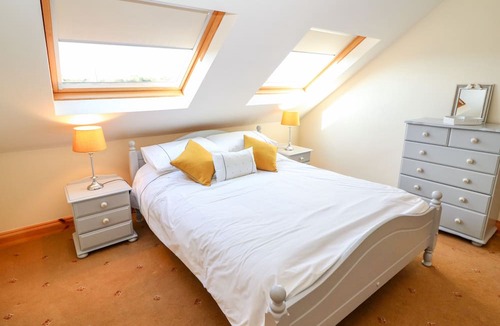 Tralee Cottage | The Blue Annex