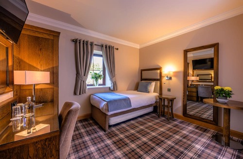Newry House | Flagstaff Lodge