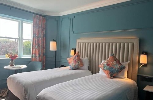 Ballsbridge House | Waterloo Townhouse & Suites