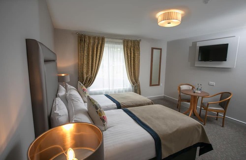Bothar Bui Hotel | Longcourt House Hotel