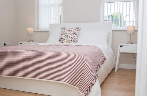 Dungannon Apartment | PG Mcquaid Suite