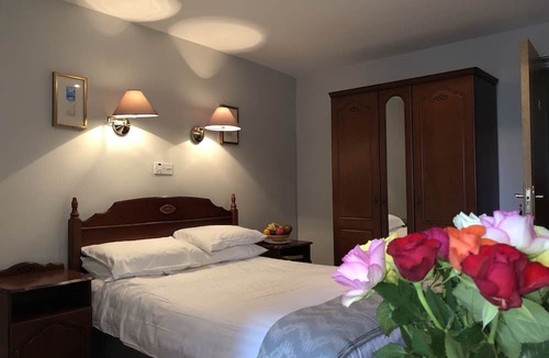 Castlerea Hotel | Tully's Hotel