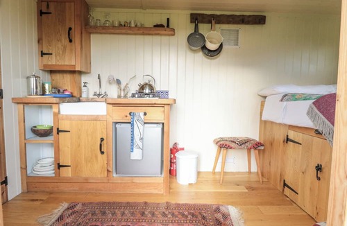 Potto Cottage | Honeysuckle Hut, Potto Grange Farm