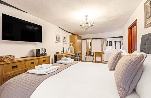 Great Missenden Apartment | The George Inn Rooms - Room 1