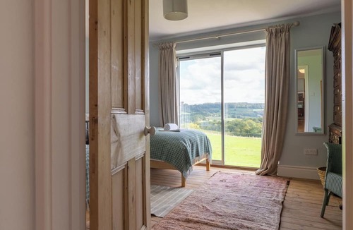 Monmouth House | Greengates Nature Filled Escape