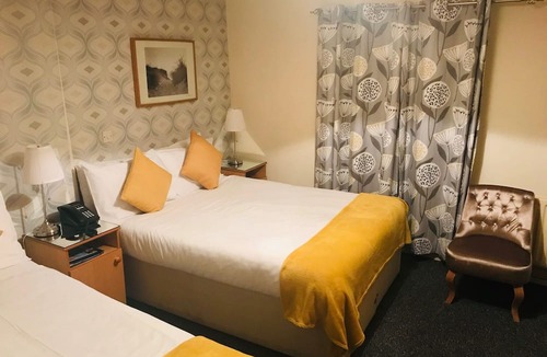 Carrickfergus Hotel | Dobbins Inn