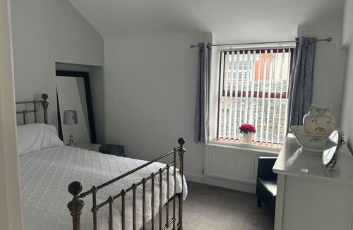 Penmaenmawr Apartment | Penmaenmawr Coastal Retreat