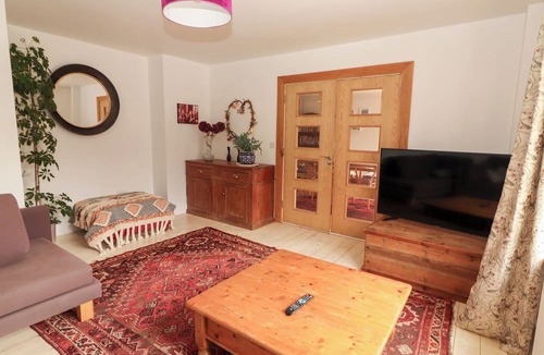 Ardnatrush Cottage | Shanti Gher
