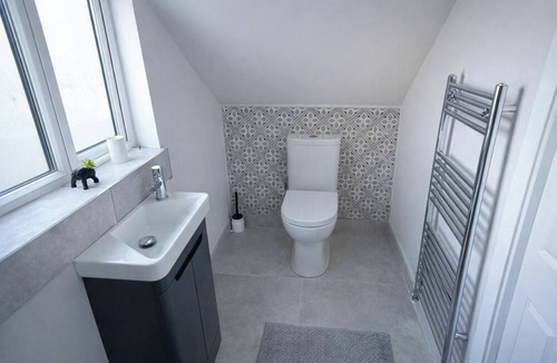 Lisburn Apartment | Lisburn - 1 Bedroom - Sleeps 2 - Street Parking