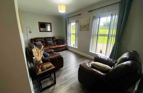 Coleraine Apartment | Forest View House Hot Tub Sleeps 2