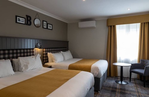 Almondsbury Hotel | Almondsbury Inn & Lounge