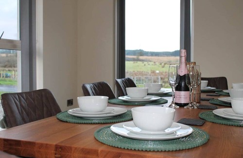 Coleraine Apartment | Forest View House Hot Tub Sleeps 9