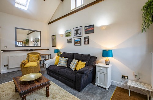 Preston Cottage | The Carriage House a Relaxing 1-bed Cottage in Ash