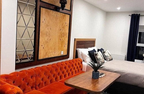 Maynooth House | 53 Luxury Rooms