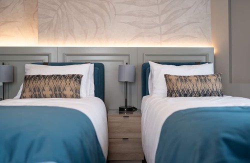 Watford Hotel | The Hyde @ Dunnings Bar