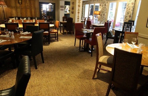 Wantage Bed & Breakfast | The Bear Hotel