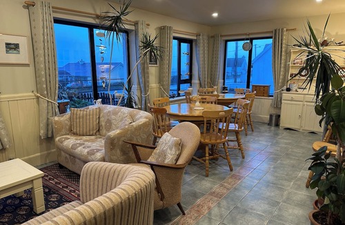 Achill Island House | Teach Cruachán Large-group Holiday Home