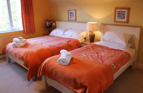 Killaloe Bed & Breakfast | Blossom Hill Bed and Breakfast