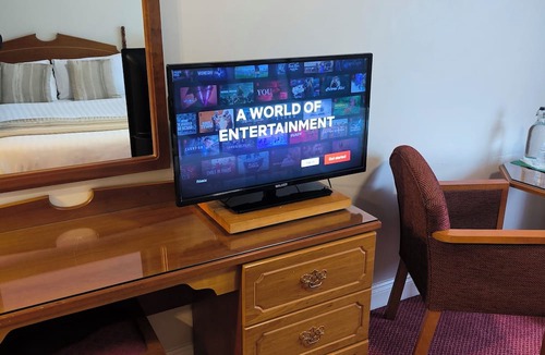 Waterford Hotel | The Rhu Glenn Hotel