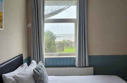 Burrow Apartment | Seaside holiday Apartments